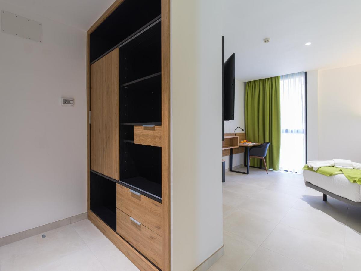 Hotel Mg Poniente لاس بالماس دي غران كاناريا المظهر الخارجي الصورة