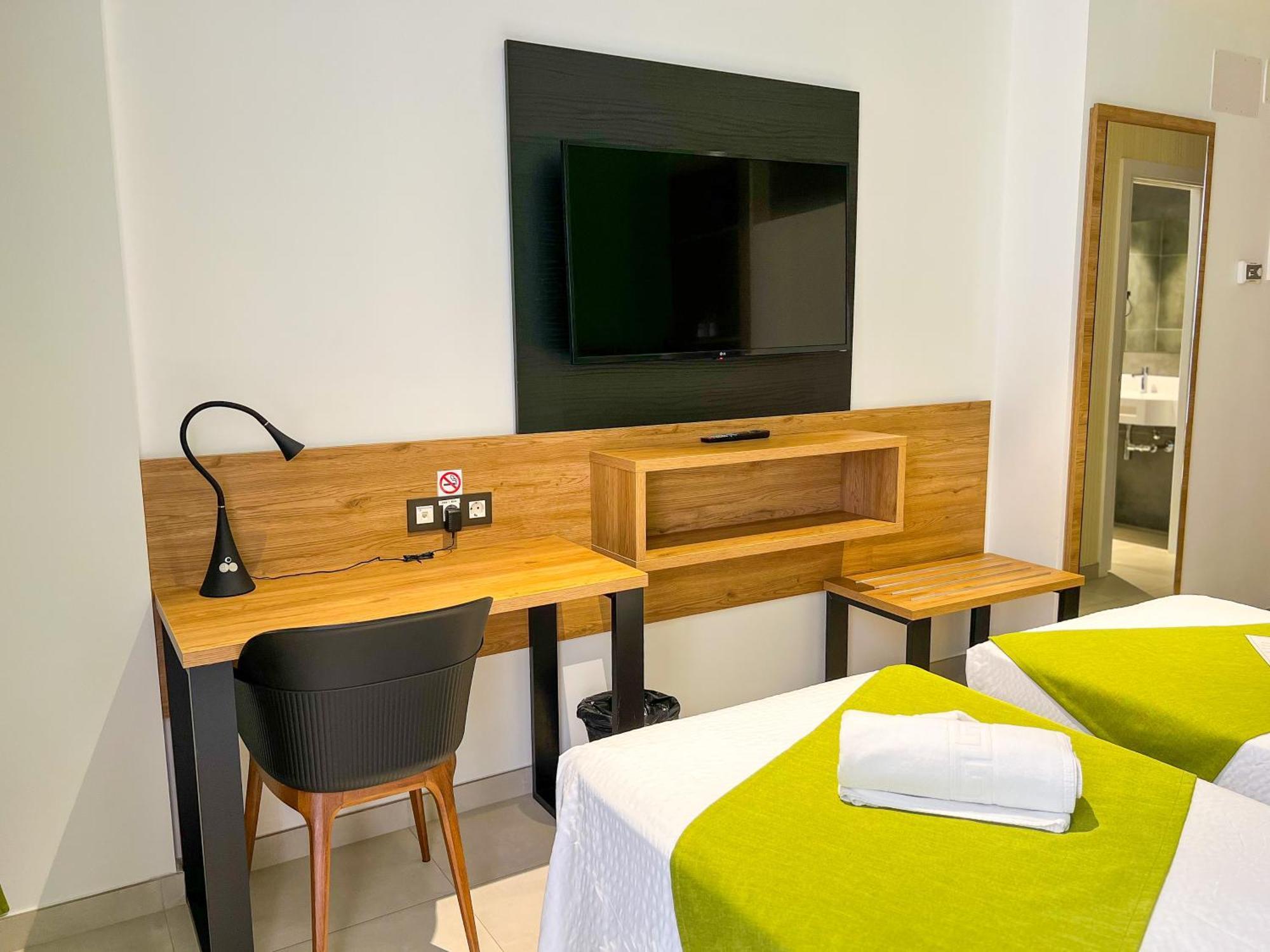 Hotel Mg Poniente لاس بالماس دي غران كاناريا المظهر الخارجي الصورة