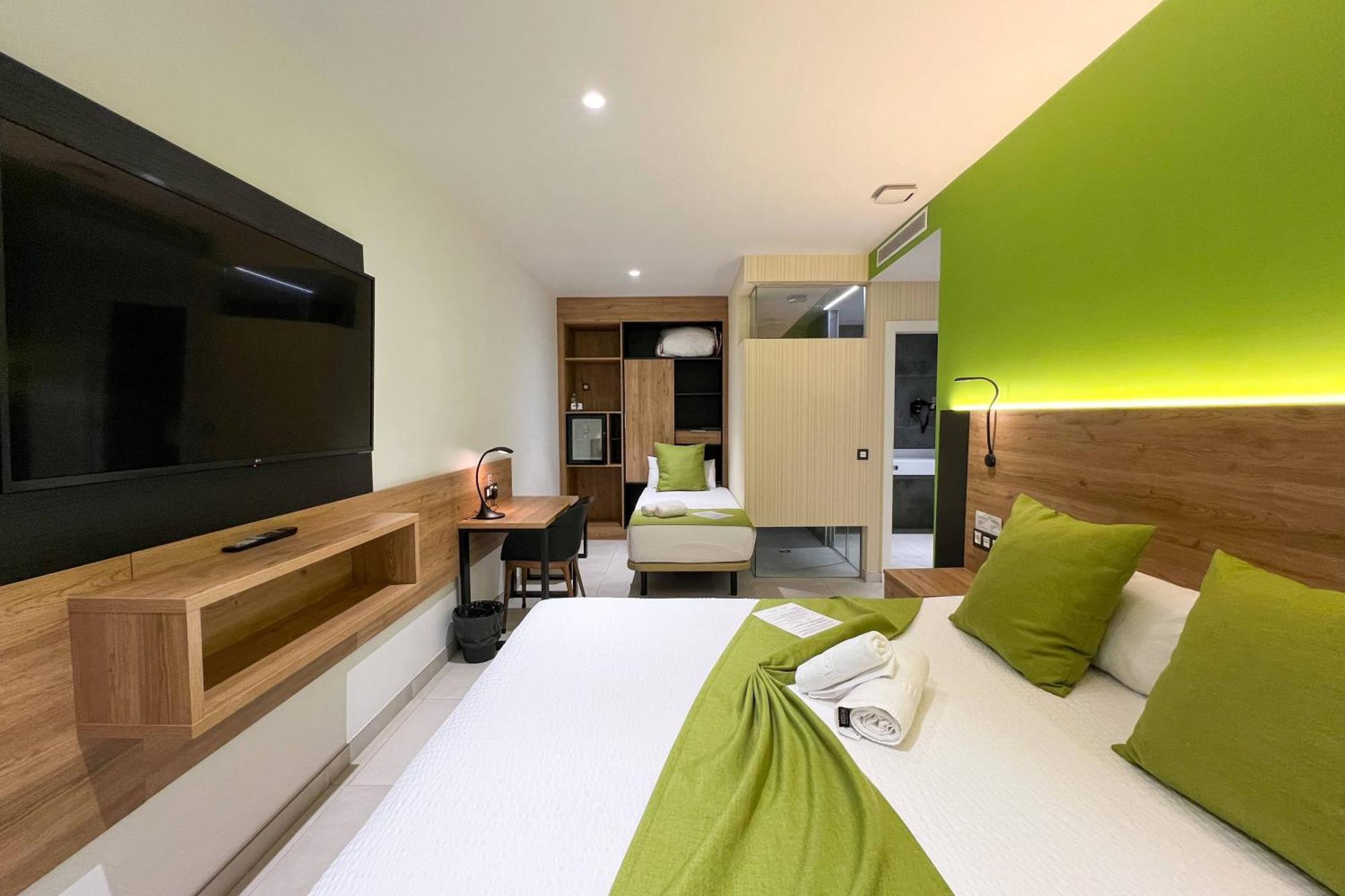 Hotel Mg Poniente لاس بالماس دي غران كاناريا المظهر الخارجي الصورة